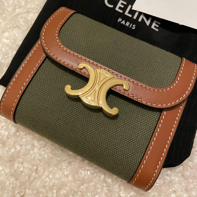 celine(セリーヌ)のCELINE セリーヌ スモール トリオンフウォレット レディースのファッション小物(財布)の商品写真