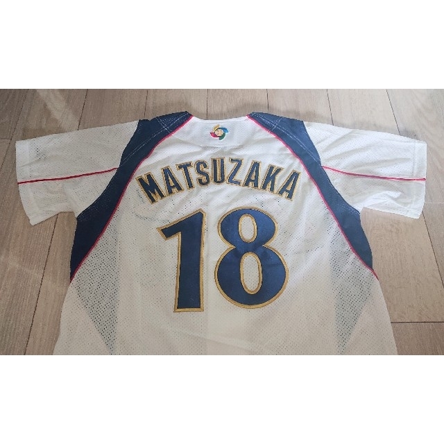 MIZUNO(ミズノ)の【レア 美品】2009 WBC 松阪 ホーム ユニフォーム ミズノ M-L スポーツ/アウトドアの野球(応援グッズ)の商品写真