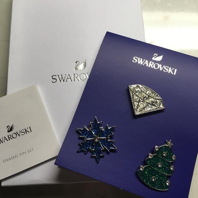 SWAROVSKI　スワロフスキー　ピンバッチ