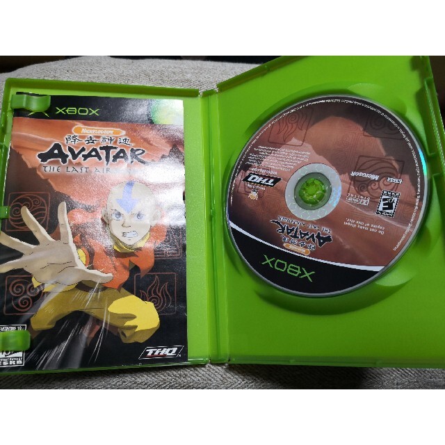 Xbox(エックスボックス)のXBOX 北米版 AVATAR THE LAST AIRBENDER アバター エンタメ/ホビーのゲームソフト/ゲーム機本体(家庭用ゲームソフト)の商品写真