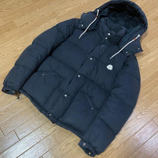 MONCLER(モンクレール)のMONCLER V visvim BOROSIRI 0 BLACK メンズのジャケット/アウター(ダウンジャケット)の商品写真