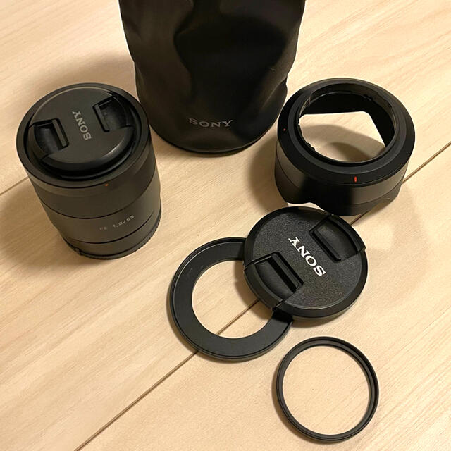 美品】Sonnar T* FE 55mm F1.8 ZA SEL55F18ZA 出産祝いなども豊富 ...