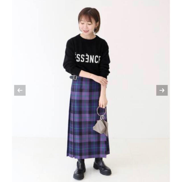 Spick & Span(スピックアンドスパン)のSpick and Span  新品★ ESSENCEロゴニット★ レディースのトップス(ニット/セーター)の商品写真