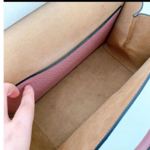 TOMORROWLAND(トゥモローランド)のOAD レザーバック　白✖️ピンク　バイカラー　美品 レディースのバッグ(ハンドバッグ)の商品写真
