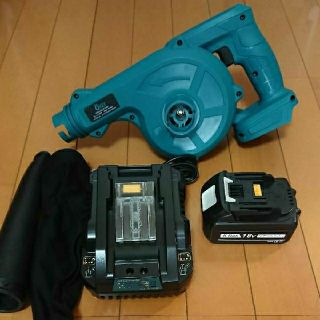 マキタ(Makita)の新品マキタ18v互換バッテリー、互換ブロアー、互換充電器のセット(工具/メンテナンス)