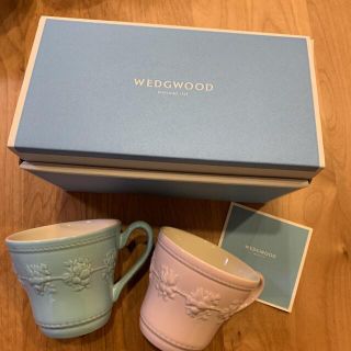 ウェッジウッド(WEDGWOOD)の【新品・未使用】ウエッジウッド ペアマグカップ ピンク&ブルー(グラス/カップ)