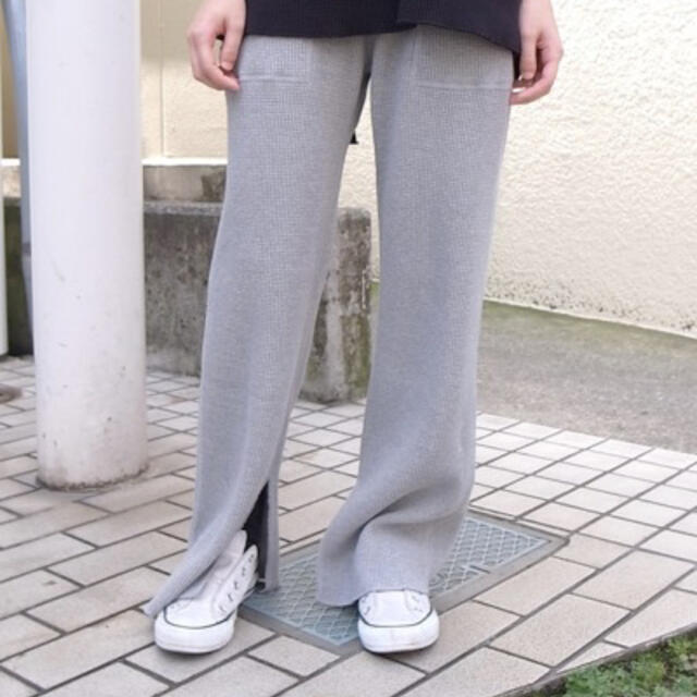 PHEENY(フィーニー)のPHEENY フィーニー waffle slit pants ワッフル パンツ レディースのパンツ(カジュアルパンツ)の商品写真