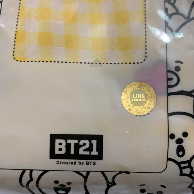 防弾少年団(BTS)(ボウダンショウネンダン)のBTS BT21 パジャマ CHIMMY グレーンチェック マスコット セット レディースのルームウェア/パジャマ(パジャマ)の商品写真