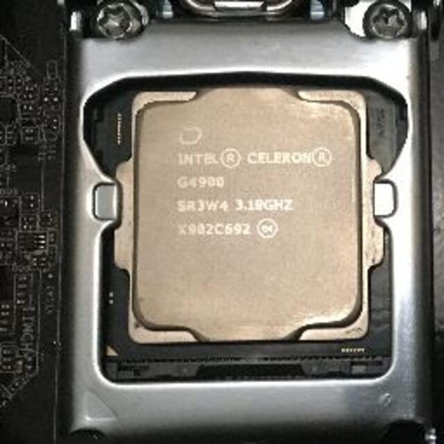 Intel Celeron G4900★LGA 1151★第８世代