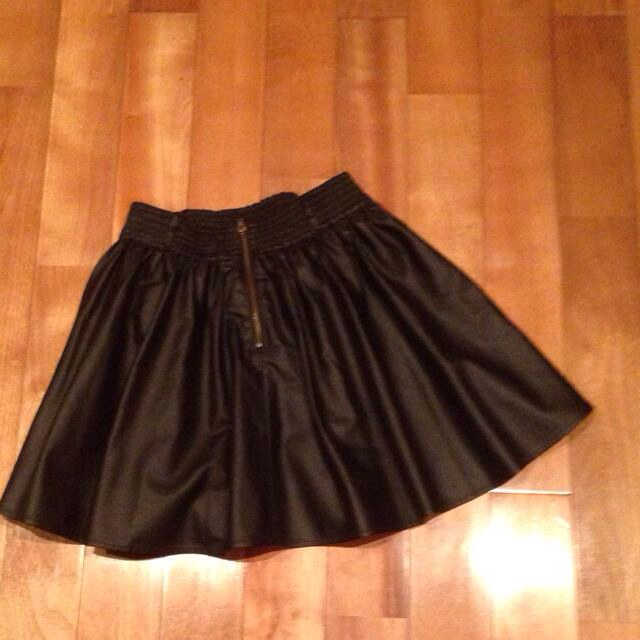 LOWRYS FARM(ローリーズファーム)のレザースカート レディースのスカート(ミニスカート)の商品写真