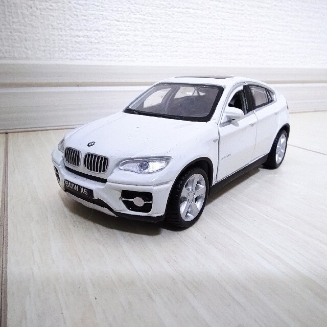 BMW X6M ミニカー