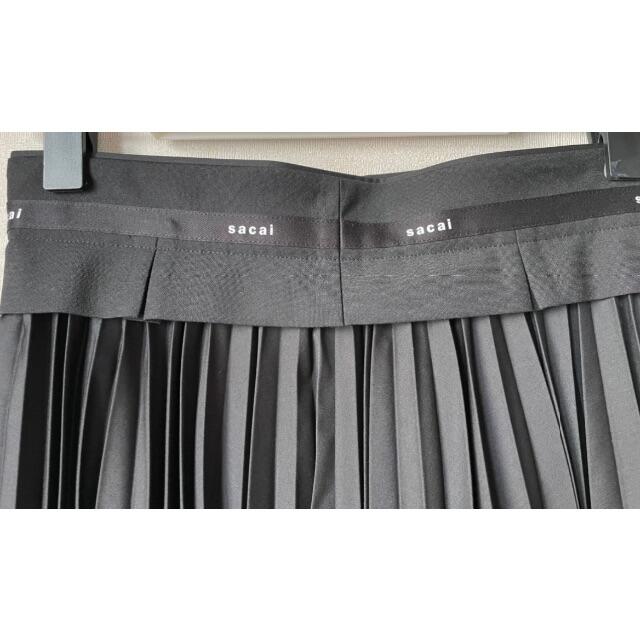 sacai(サカイ)の【未使用】sacai 21SSブラックプリーツスカート レディースのスカート(ロングスカート)の商品写真