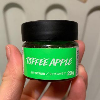 ラッシュ(LUSH)のLUSH リップスクラブ タフィーアップル(リップケア/リップクリーム)