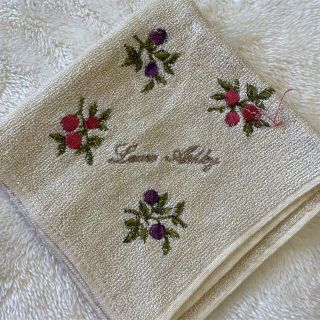 ローラアシュレイ(LAURA ASHLEY)のlaura ashley ハンカチ(ハンカチ)