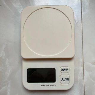 イオン(AEON)のデジタルスケール　1kg(調理道具/製菓道具)