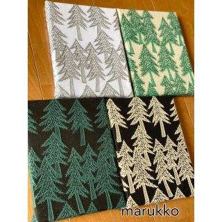 刺繍パネル　北欧もみの木　ファブリックパネル   15×15(ウェルカムボード)