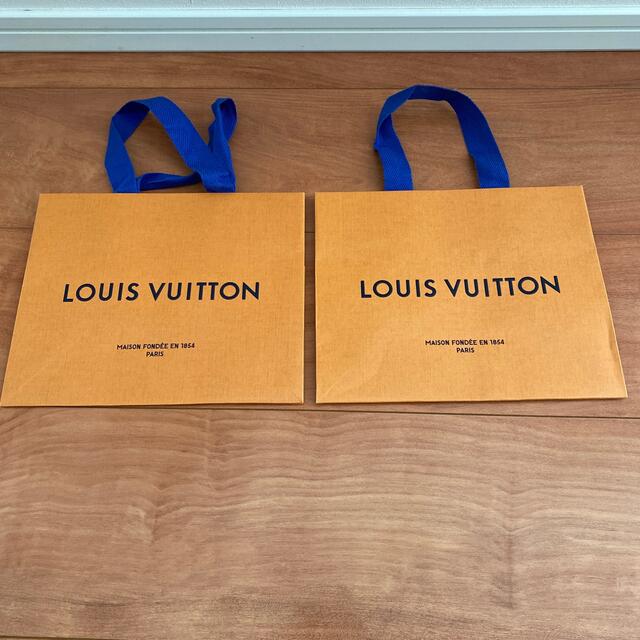 LOUIS VUITTON(ルイヴィトン)のルイヴィトン　袋　2つ レディースのバッグ(ショップ袋)の商品写真