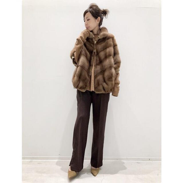 L'Appartement DEUXIEME CLASSE(アパルトモンドゥーズィエムクラス)の極美品　アパルトモン mink zip ブルゾン レディースのジャケット/アウター(毛皮/ファーコート)の商品写真