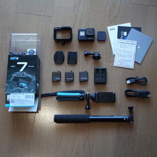 ゴープロ(GoPro)のGoPro hero７BLACK + おまけ多数(ビデオカメラ)