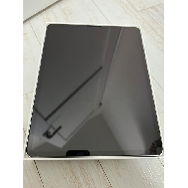 Apple(アップル)の特価[ほぼ新品]iPadPro12.9 第五世代 256GB wifi シルバー スマホ/家電/カメラのPC/タブレット(タブレット)の商品写真