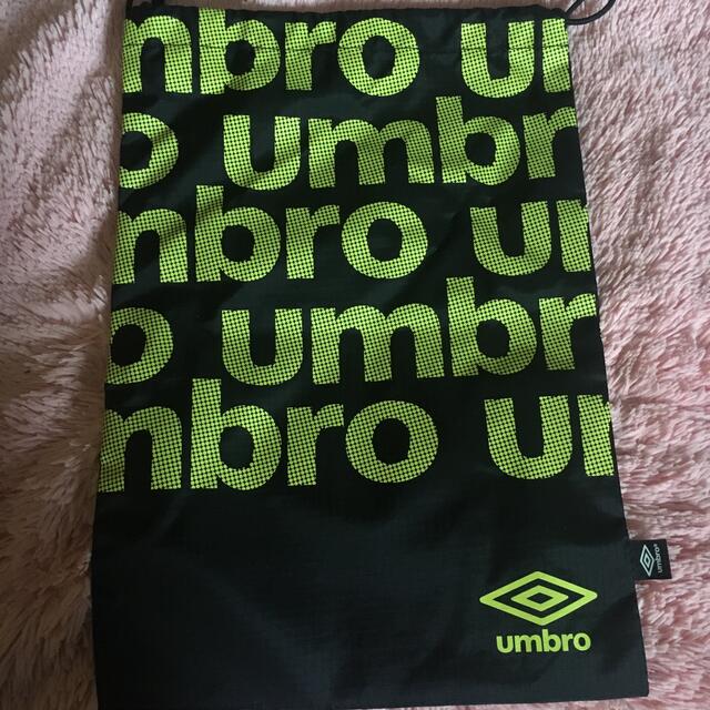 UMBRO(アンブロ)のUMBRO アンブロ シューズいれ スポーツ/アウトドアのサッカー/フットサル(シューズ)の商品写真