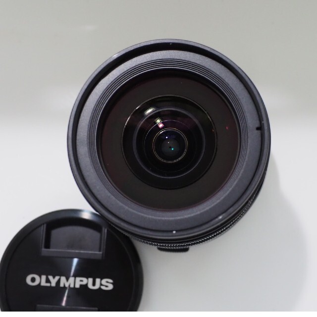 OLYMPUS(オリンパス)の【美品】OLYMPUS M ED12-40F2.8 PRO ZUIKO スマホ/家電/カメラのカメラ(レンズ(ズーム))の商品写真