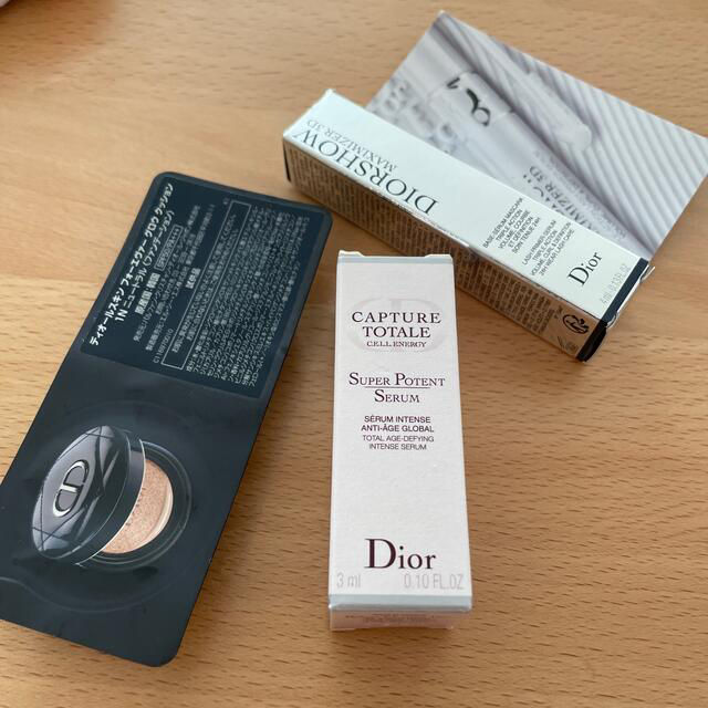 Dior(ディオール)のディオール  コスメ　サンプル　美容液 コスメ/美容のキット/セット(サンプル/トライアルキット)の商品写真