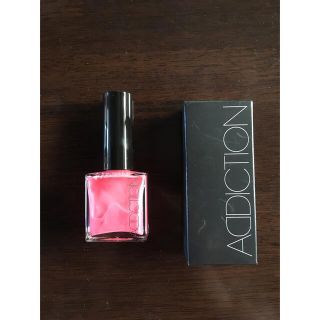 アディクション(ADDICTION)のアディクション ネイルポリッシュ pink Bomb 053 美品(マニキュア)