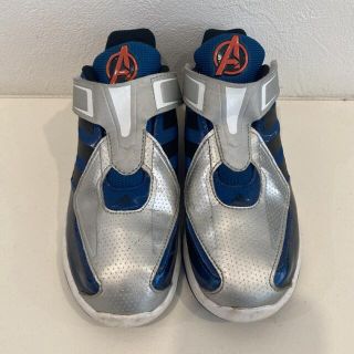 アディダス(adidas)のキャプテンアメリカアディダス☆スニーカー20.5cmadidasMARVEL(スニーカー)