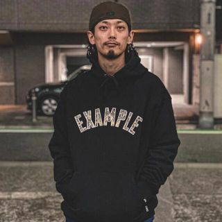 シュプリーム(Supreme)のトートバッグ付き❗️example エグザンプル　パーカー　フゥーディー(パーカー)