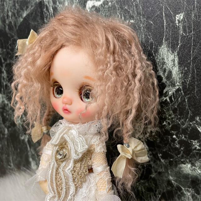 blythe _wm-515サーモンベージュ⭐️チベットラムウィッグ