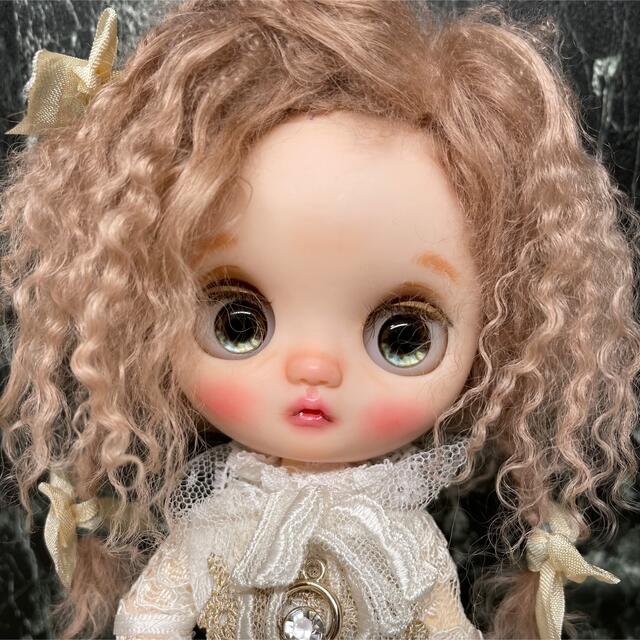 blythe _wm-472サーモンベージュ⭐️チベットラムウィッグ