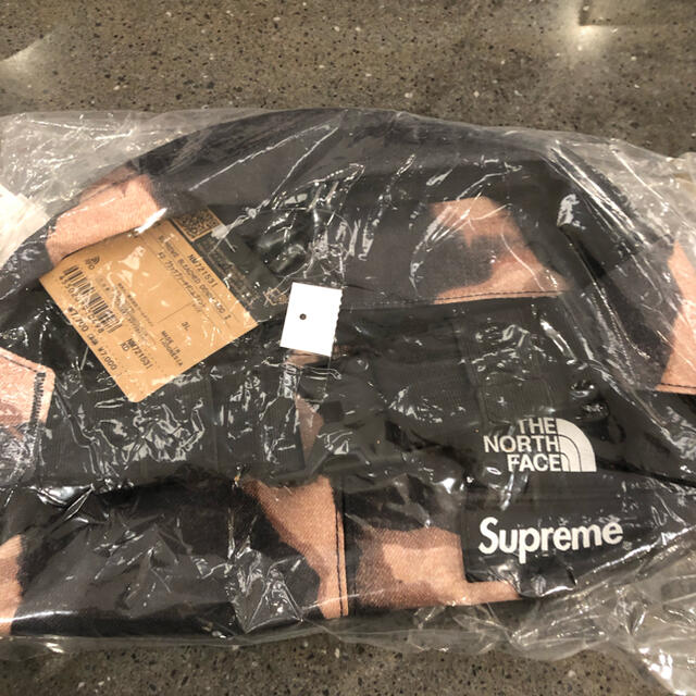 Supreme Bleached Denim Print Roo II