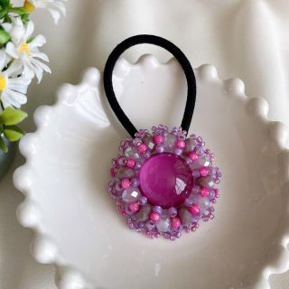 ヘアゴム ビーズ刺繍☆ブライトピンク(ヘアアクセサリー)