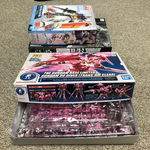 BANDAI(バンダイ)の【新品】1/144 ガンプラ3点セット+1 エンタメ/ホビーのおもちゃ/ぬいぐるみ(模型/プラモデル)の商品写真