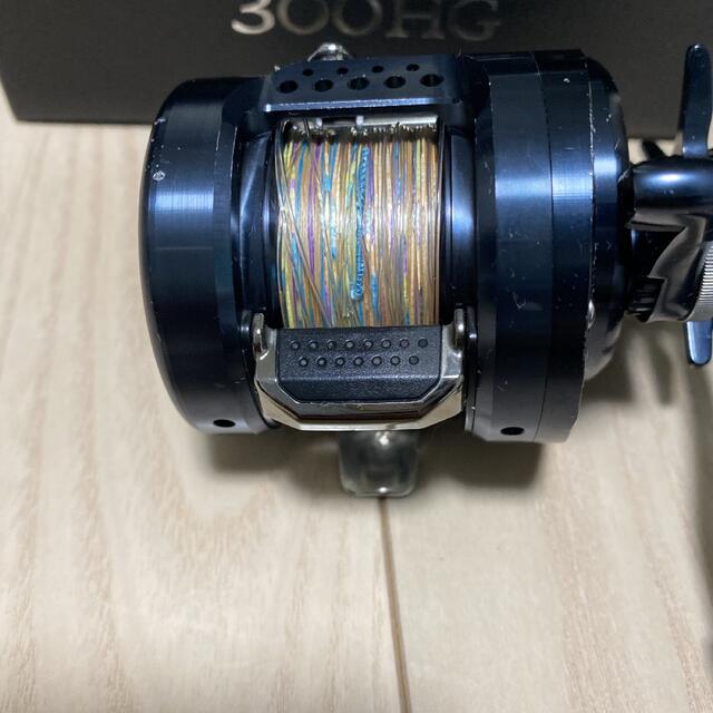 SHIMANO(シマノ)のオシアコンクエストリミテッド300hg スポーツ/アウトドアのフィッシング(リール)の商品写真