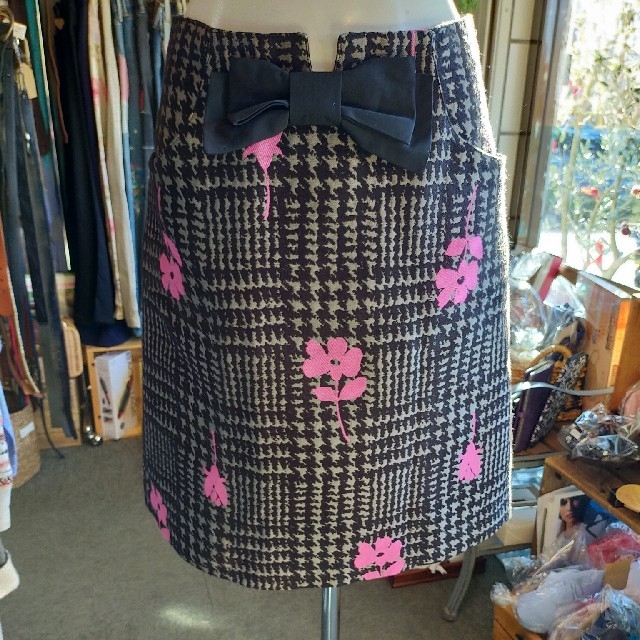M'S GRACY(エムズグレイシー)のM'S　GRACY　スカート　40 美品 レディースのスカート(ひざ丈スカート)の商品写真