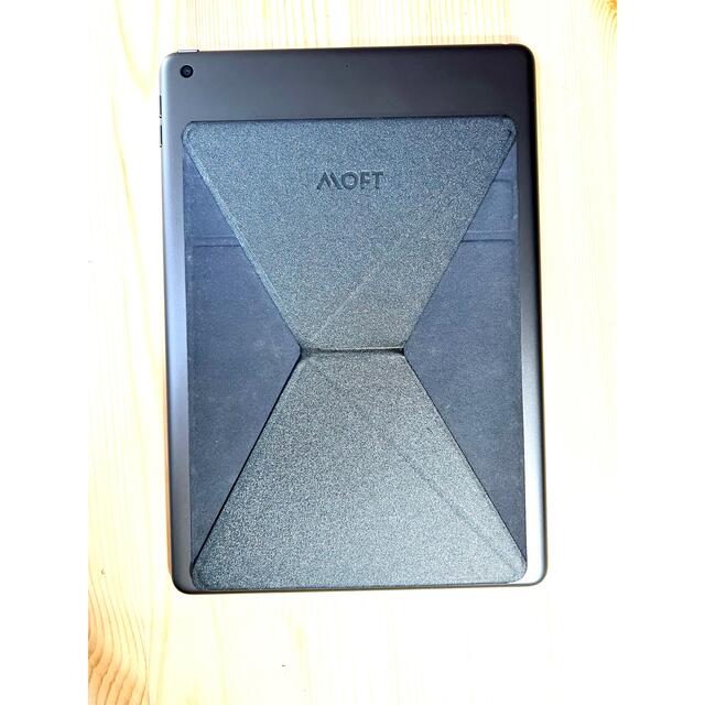 Apple(アップル)のiPad 第8世代 Wi-Fi 32GB  スペースグレイ スマホ/家電/カメラのPC/タブレット(タブレット)の商品写真