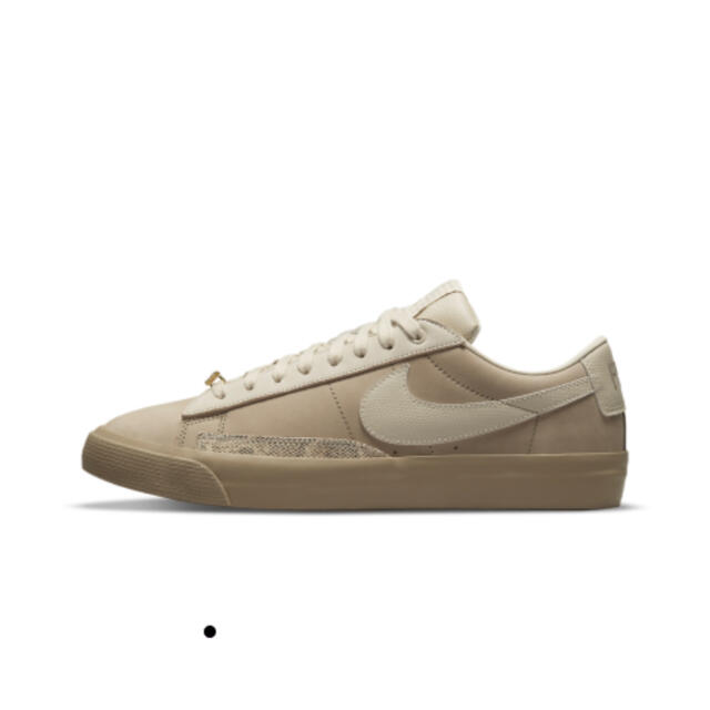 NIKE(ナイキ)のFPAR NIKE SB ZOOM BLAZER LOW QS KHAKI メンズの靴/シューズ(スニーカー)の商品写真