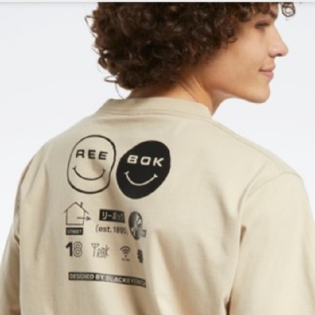 Reebok(リーボック)のリーボック　Reebok　Tシャツ　ベージュ メンズのトップス(Tシャツ/カットソー(半袖/袖なし))の商品写真