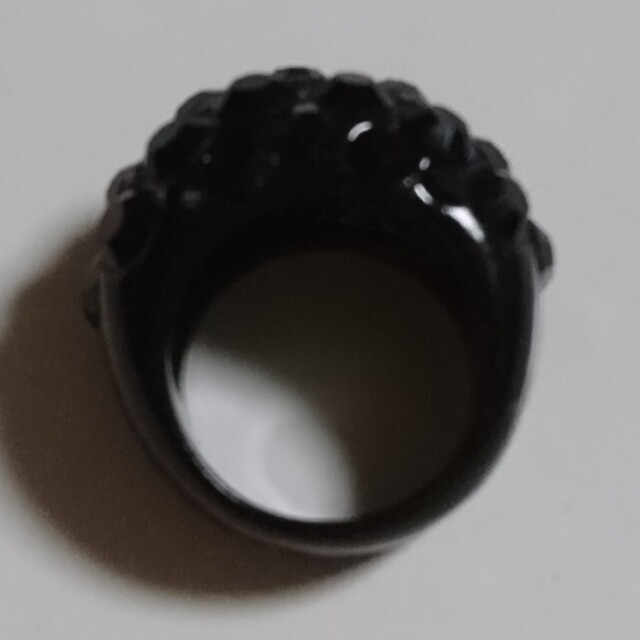 ファッション 指輪 リング アクセサリ ラインストーン きらきら 黒 パーティー レディースのアクセサリー(リング(指輪))の商品写真
