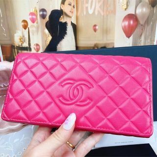 シャネル(CHANEL)の箱付き♡保証書付♡極美品CHANELピンク長財布 D2117(財布)