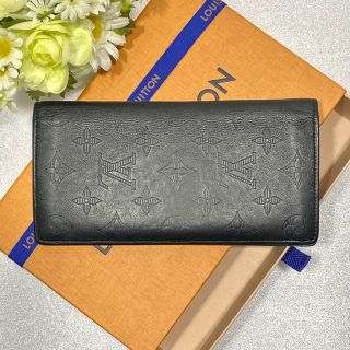 ルイヴィトン(LOUIS VUITTON)のルイヴィトン　ポルトフォイユブラザ✨　モノグラムシャドウ　長財布　折り財布(長財布)