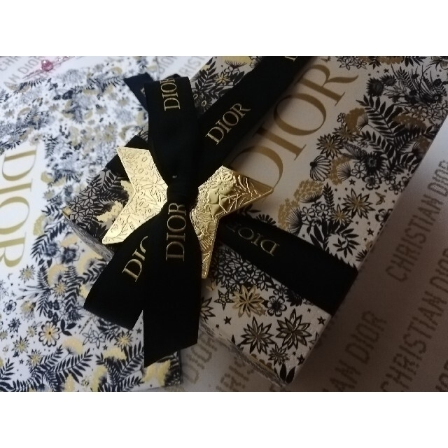 Dior ホリデーオファー#限定コフレ2021<新品未開封>ギフトショッパ―付 6