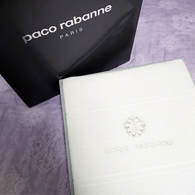 paco rabanne(パコラバンヌ)のpaco rabanne  タオルシーツ インテリア/住まい/日用品のインテリア/住まい/日用品 その他(その他)の商品写真