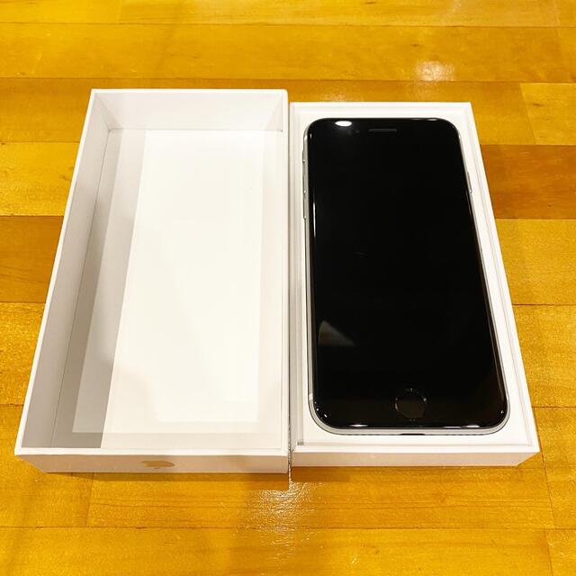 iPhone SE SE2 64GB SIMフリー ホワイト　白スマホ/家電/カメラ
