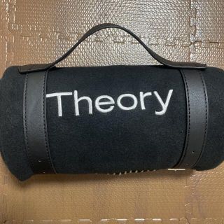 セオリー(theory)のセオリー　限定ブランケット　膝掛け(ストール)