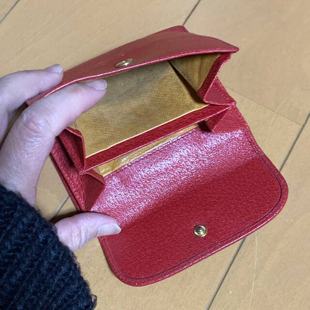 Gucci(グッチ)のGUCCI   財布　　二つ折り　　　中古品 レディースのファッション小物(財布)の商品写真