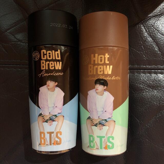 防弾少年団(BTS)(ボウダンショウネンダン)の未使用中身なし！BTS＊コーヒー ラテ 容器のみ ナムジュン ホソク 4本セット 食品/飲料/酒の飲料(コーヒー)の商品写真