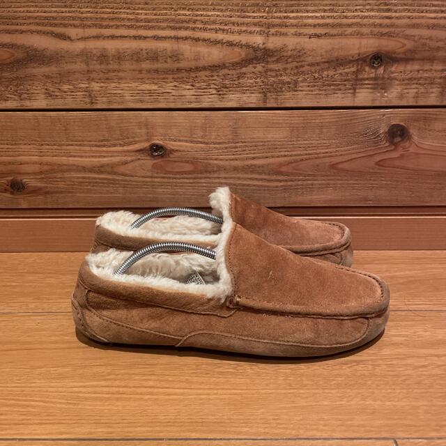 UGG(アグ)の最終値下げ　UGG アグ　モカシン　アスコット　早いもの勝ち メンズの靴/シューズ(スリッポン/モカシン)の商品写真